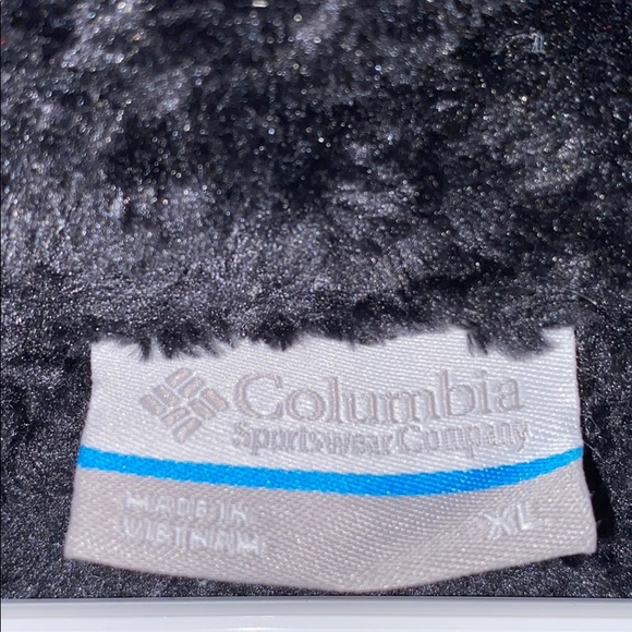 woman’s columbia jacket - Picture 3 of 5